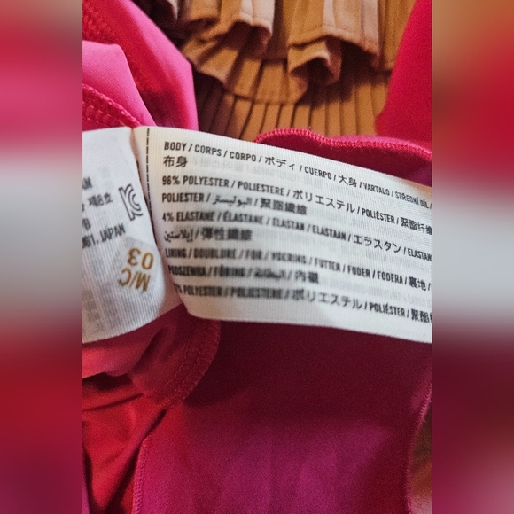 ABERCROMBIE & FITCH ruffle draped skort And Top in raspberry rose. Size XXS - Picture 12 of 15